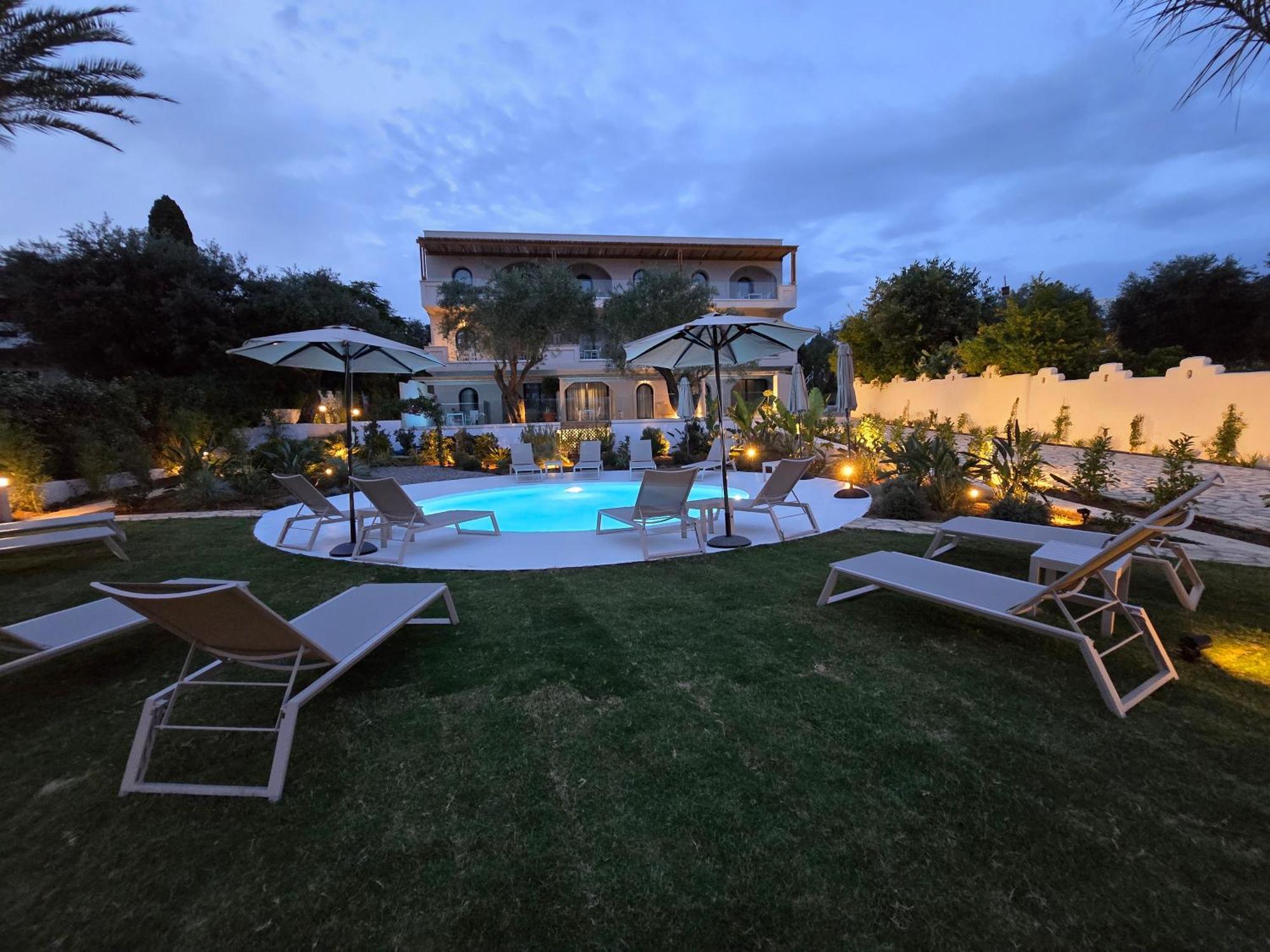 Loadstar Rooms & Suites Kontokali Ngoại thất bức ảnh