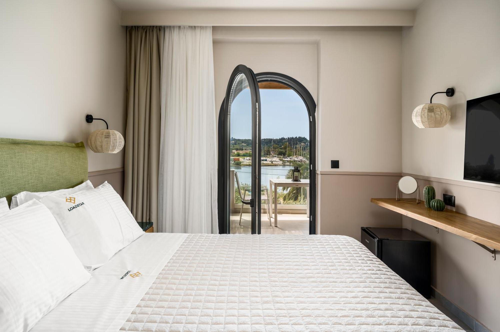 Loadstar Rooms & Suites Kontokali Ngoại thất bức ảnh